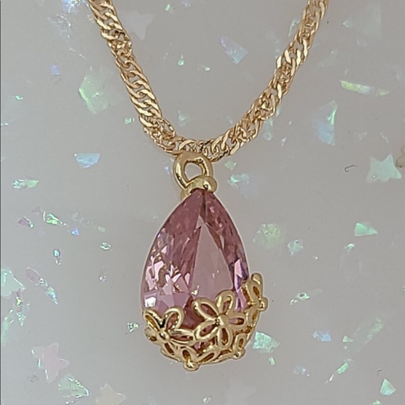 Necklace - Picture 1 of 1